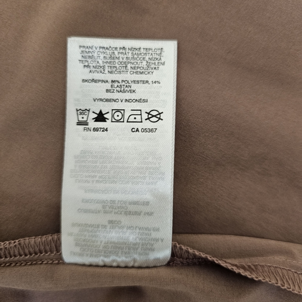 New Columbia Boundless Avenue Dress - Picture 9 of 15